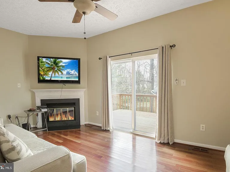 6121 Cedar Wood Dr — Photo 6