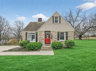 2209 NE Gaddy Rd, Kansas City, MO 64118