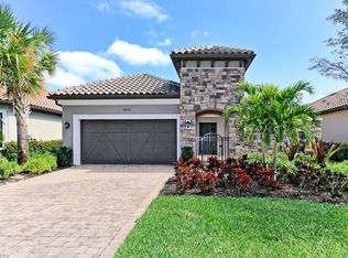 8850 Vaccaro Ct, Naples, FL 34119