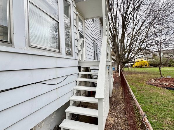 210 E Thomas St Rear 210