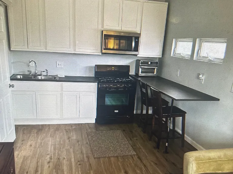 4812 Oakland St #3 — Photo 5