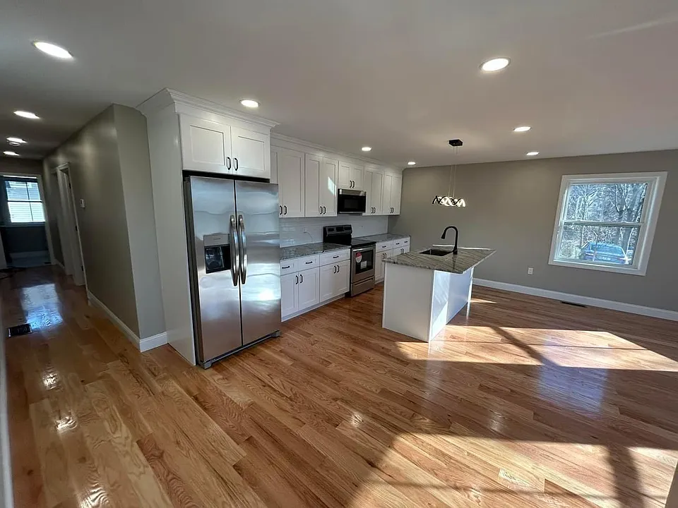12 Grove Pl #6C