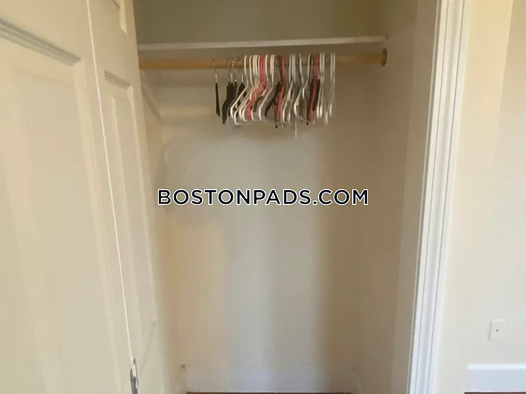 38 Bond St #3 — Photo 17