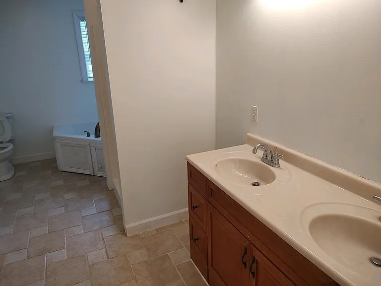 1626 Congaree Rd — Photo 10