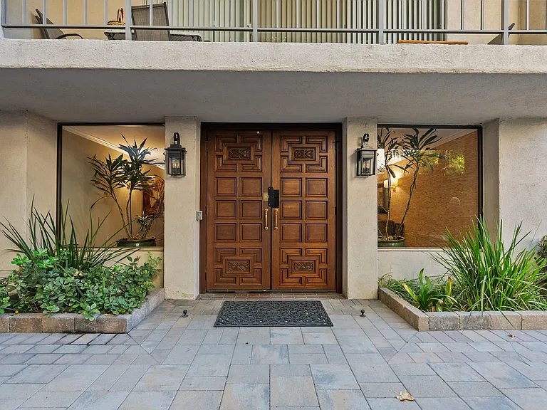 330 W California Blvd — Photo 42