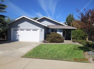 834 Gold Ct, Grants Pass, OR