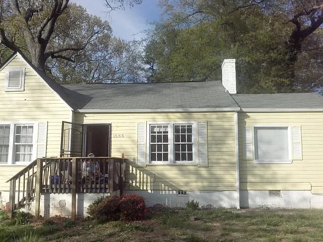 1665 Sandtown Rd SW photo 1