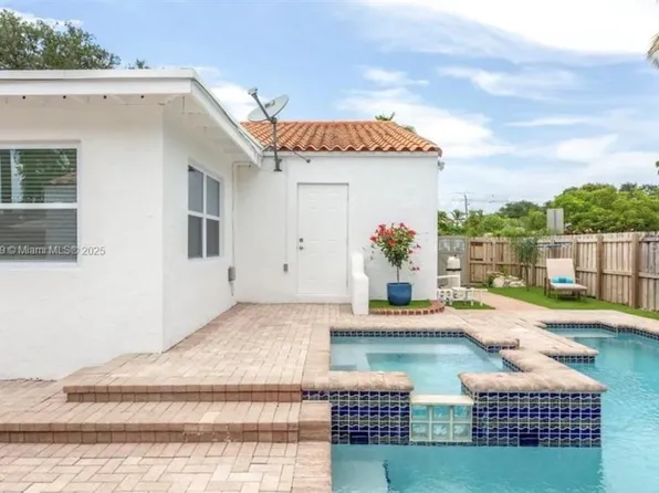 820 NE 80th St, Miami, FL 33138