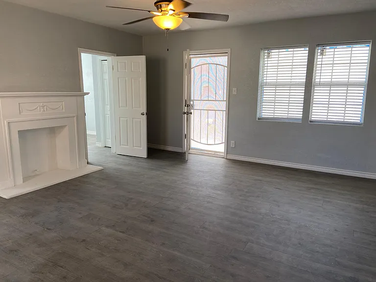 1512 S Alice Ave — Photo 3