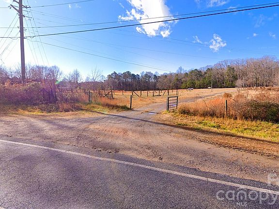 4th image of 7467 Untz Rd