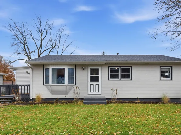 217 5th St, Buffalo, IA 52728