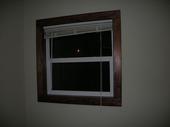 4th image of 915 S Beeman St