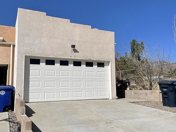 2nd image of 4639 Holiday Breeze Pl NE