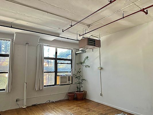 1st image of 315 Berry St APT 203