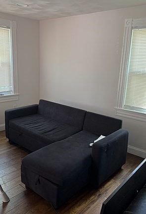 3rd image of 27 Barnum St