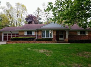 3019 N Cambridge Rd, Lansing, MI 48911