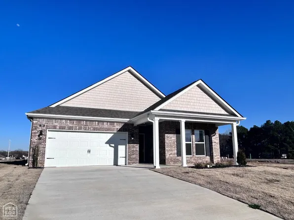 748 Edgemont Dr, Jonesboro, AR 72401