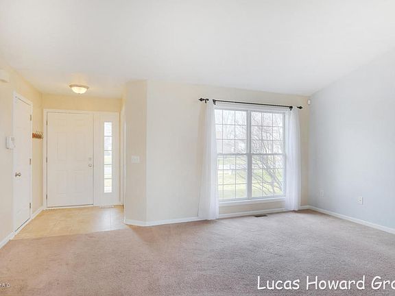 3rd image of 5624 E Grove Dr SE