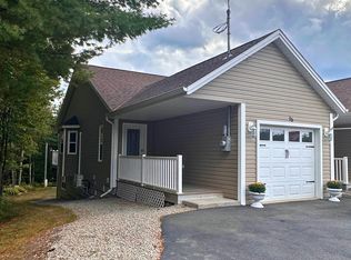 96 Etna St, Bridgewater, NS B4V8Z4