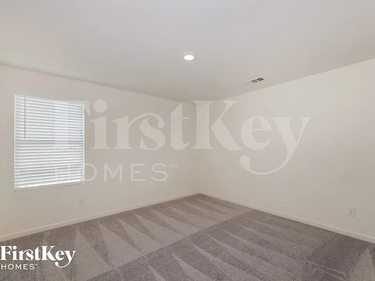1840 Sandlin Dr — Photo 12