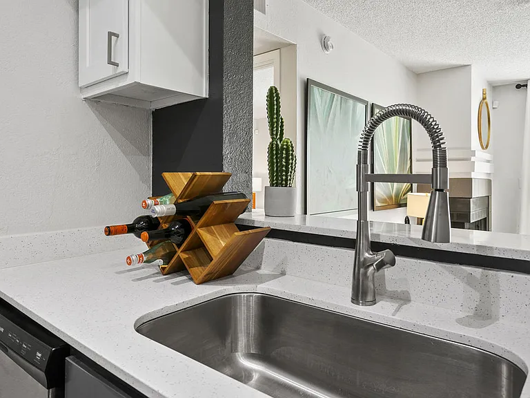 Jade Scottsdale — Photo 7