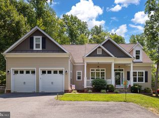 1319 Lakeview Pkwy, Locust Grove, VA 22508