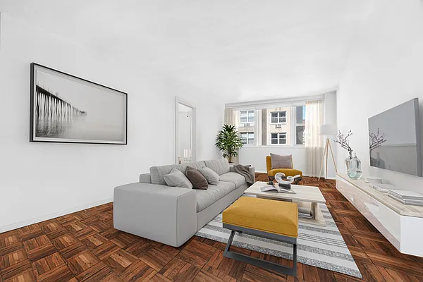 Sold by Sotheby's International Realty | media 37