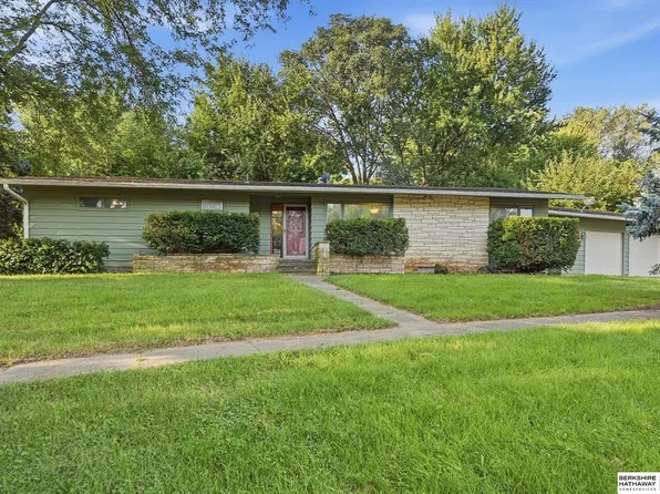 401 W Oak St, Hooper, NE 68031