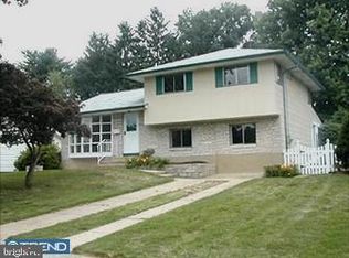 713 Trudy Ln, Glendora, NJ 08029