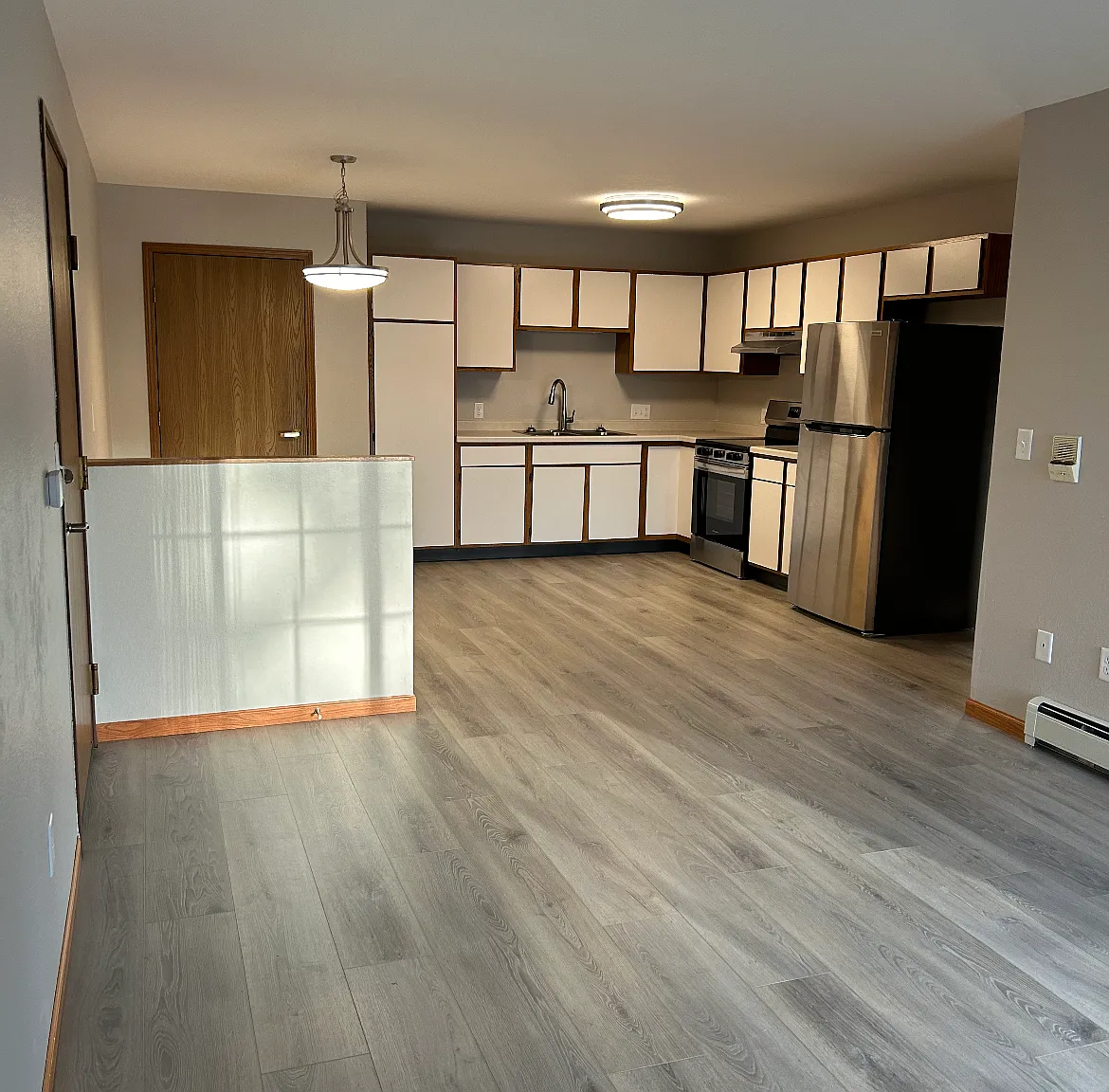 3 bed, 1.5 bath, $1,200 — Photo 1