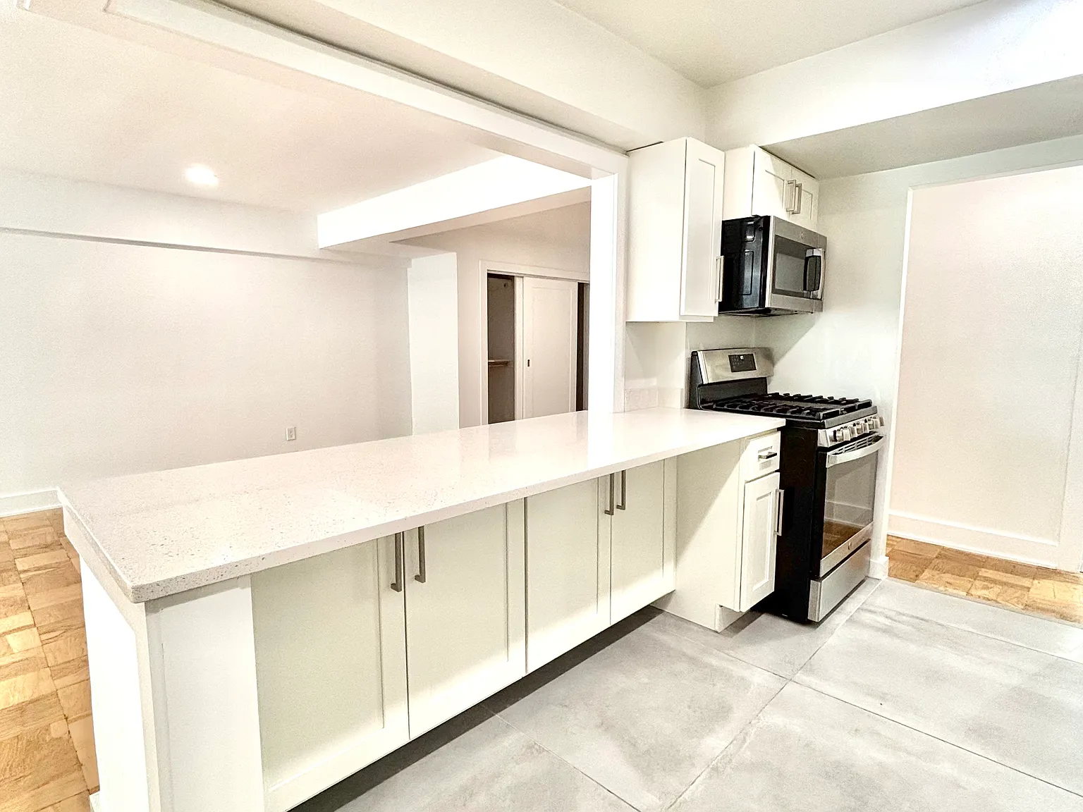 The Chalet Apartments — Photo 3