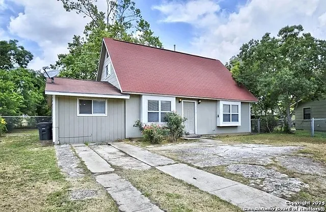 4 bed, 2.0 bath, 1432 sqft, $1,750 — Photo 2