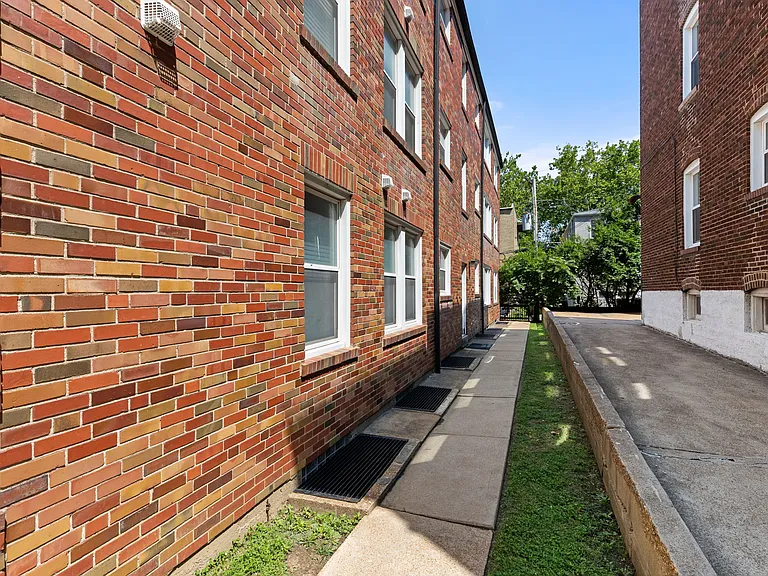 7517 Oxford Dr #2A — Photo 25