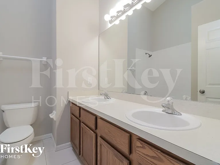 14844 Lady Victoria Blvd — Photo 14