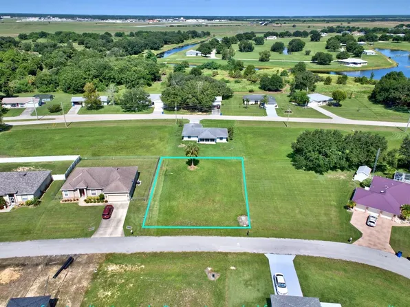 1024 Greenway Terrace, Sebring, FL 33876