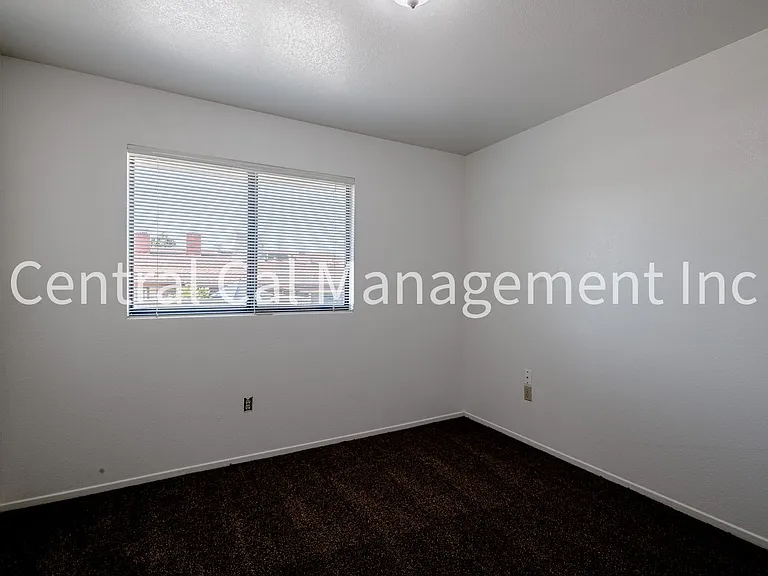 4207 Eton St — Photo 9