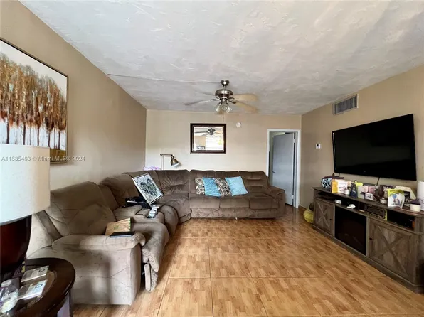 1515 NE 125th Ter APT 312, North Miami, FL 33161