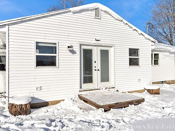 3rd image of 12449 S Catalpa Ave
