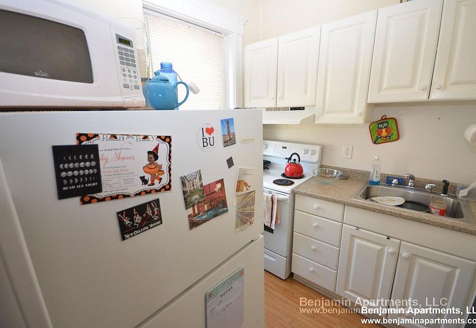 2nd image of 1322 Commonwealth Ave #5R