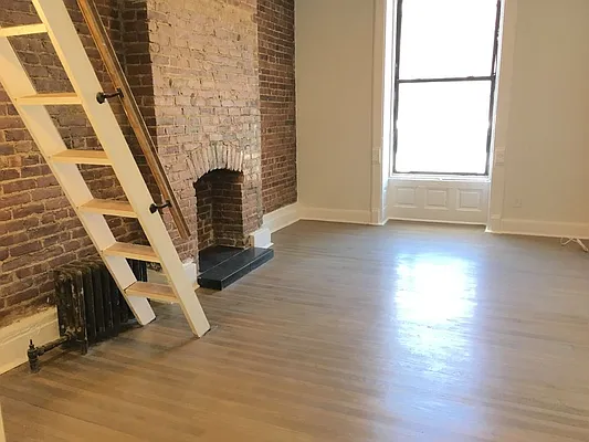 Rented by Sky Management | media 41