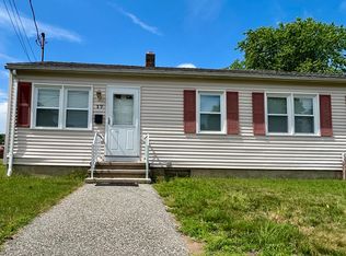 17 Oakland Ct, Groton, CT 06340