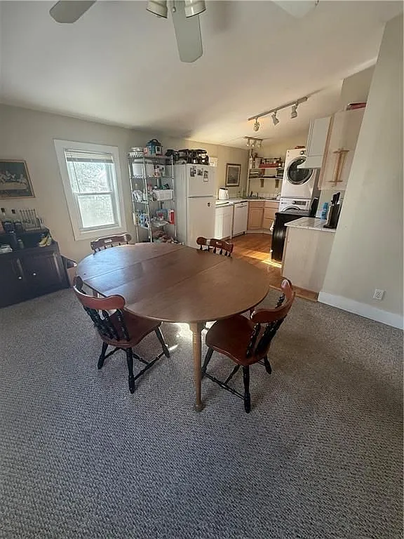 Building Photo - 9 Narragansett Ave #2