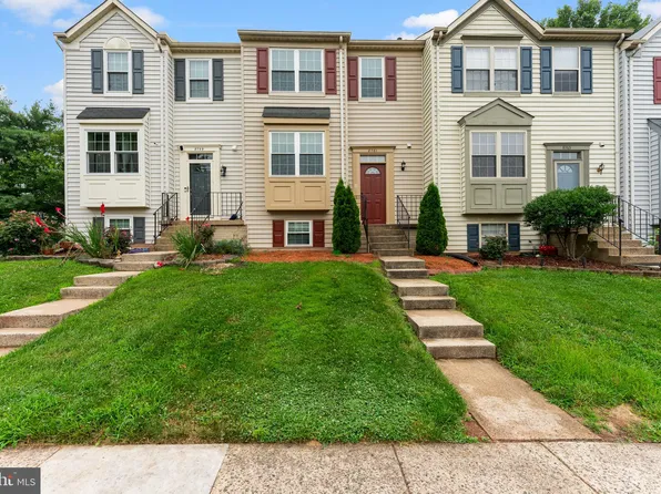 8761 Deblanc Pl, Manassas, VA 20110