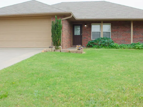 110 Crystal Cir, Poteau, OK 74953