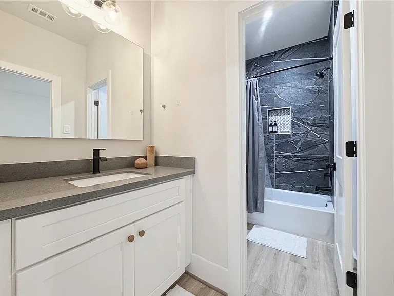 5632 Bertellis Ln — Photo 17