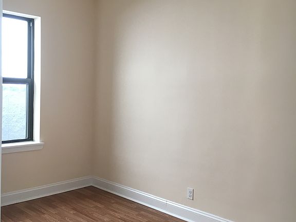 5th image of 3603 S King Dr #3C