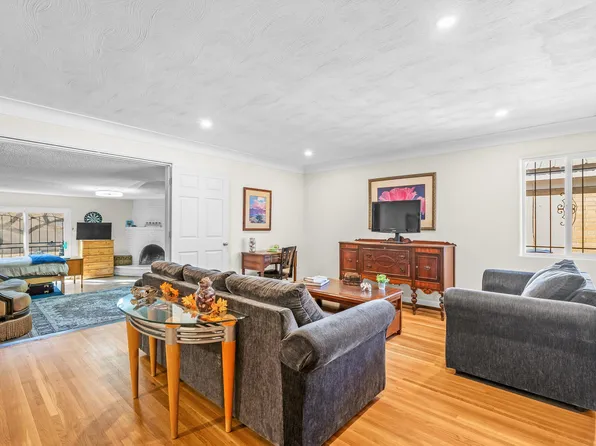 937 Cardenas Dr SE, Albuquerque, NM 87108