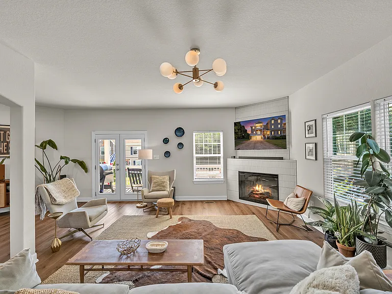 2226 E Berrie Cir — Photo 23