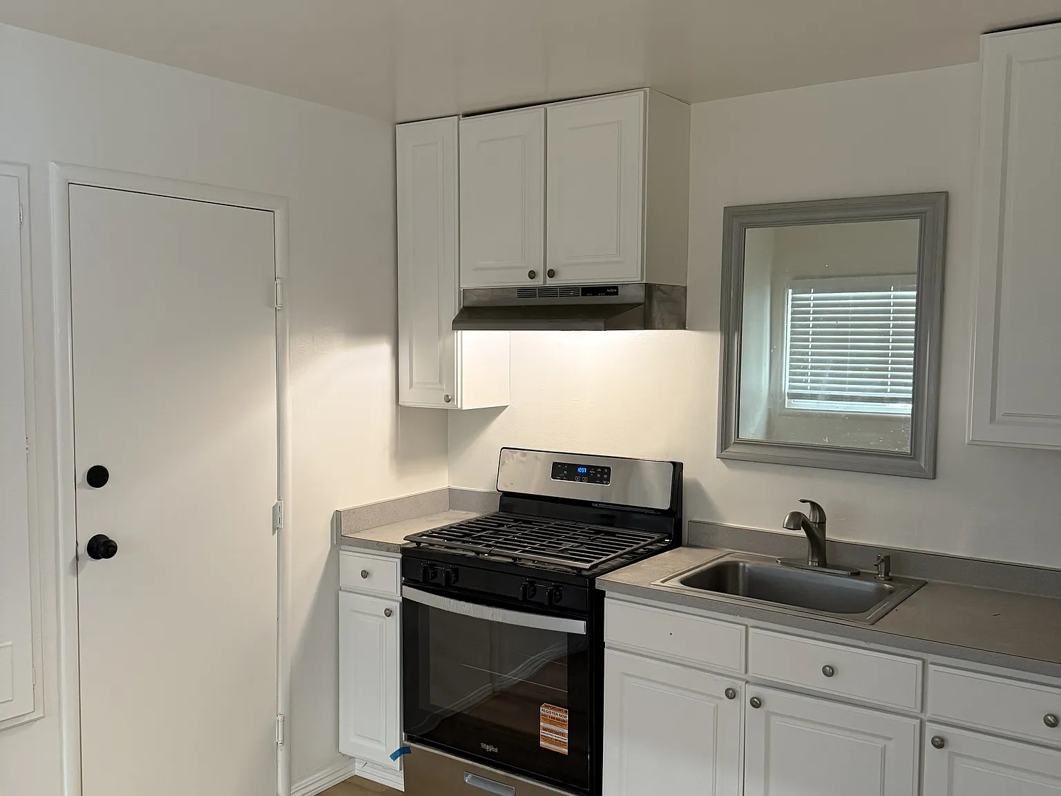 1 bed, 600 sqft, $2,245 — Photo 3