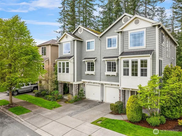 8105 Douglas Avenue SE, Snoqualmie, WA 98065